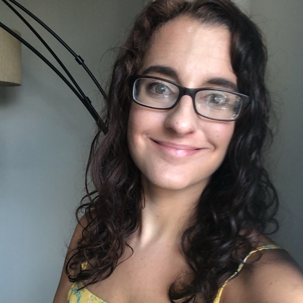 Meet your Posher, Laura